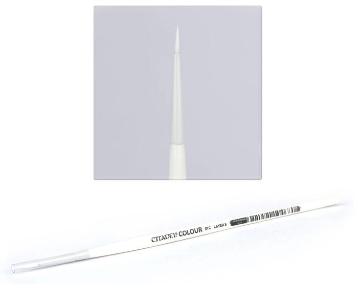 STC Small Layer Pensel fra Citadel af syntetiske fibre holder sin form længere end normale pensler, og er god til små detaljer