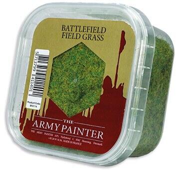 Basing: Field Grass fra The Army Painter hjælper med at skabe illusionen af en græsmark