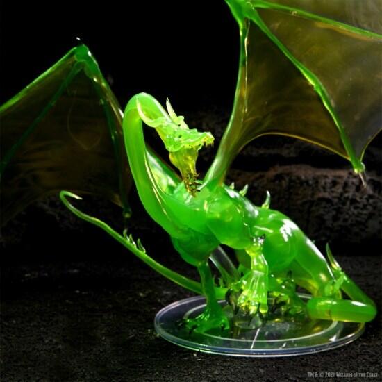 Tilføj denne flotte Adult Emerald Dragon Premium Figure til dit D&D setup eller til din miniature udstilling