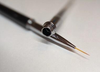 Pensler i 7 mm, der egner sig til arbejde med detaljer og tæt med objekter