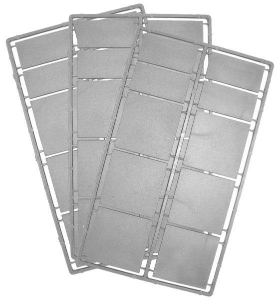 En pakke med 3 plastrammer, der hver holder 10 baser i forskellige størrelser