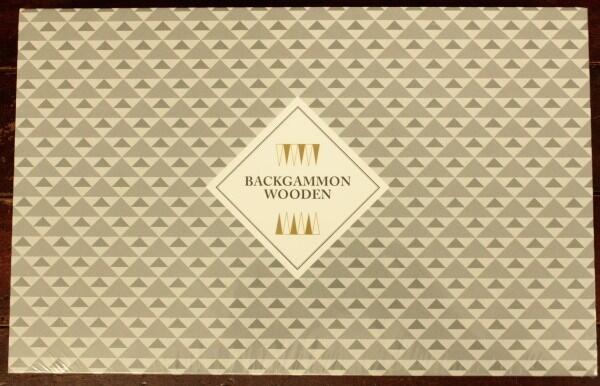 Backgammon er et klassisk brætspil der er blevet spillet i årtusinder
