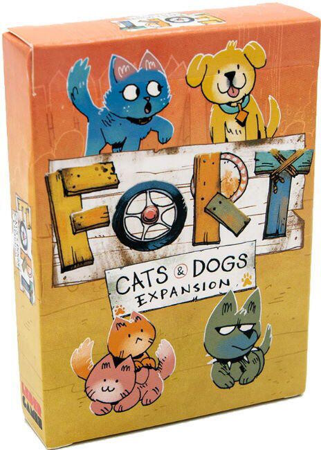 Fort: Cats & Dogs Expansion tilføjer to moduler: hunde og katte. Hundene er loyale, men kræver opmærksomhed, og kattene er uforudsigelige, men tiltrækkes af visse kort. Flere kæledyr giver flere point ved spillets afslutning.